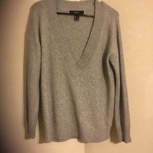 Womens Forever 21 gray sweater